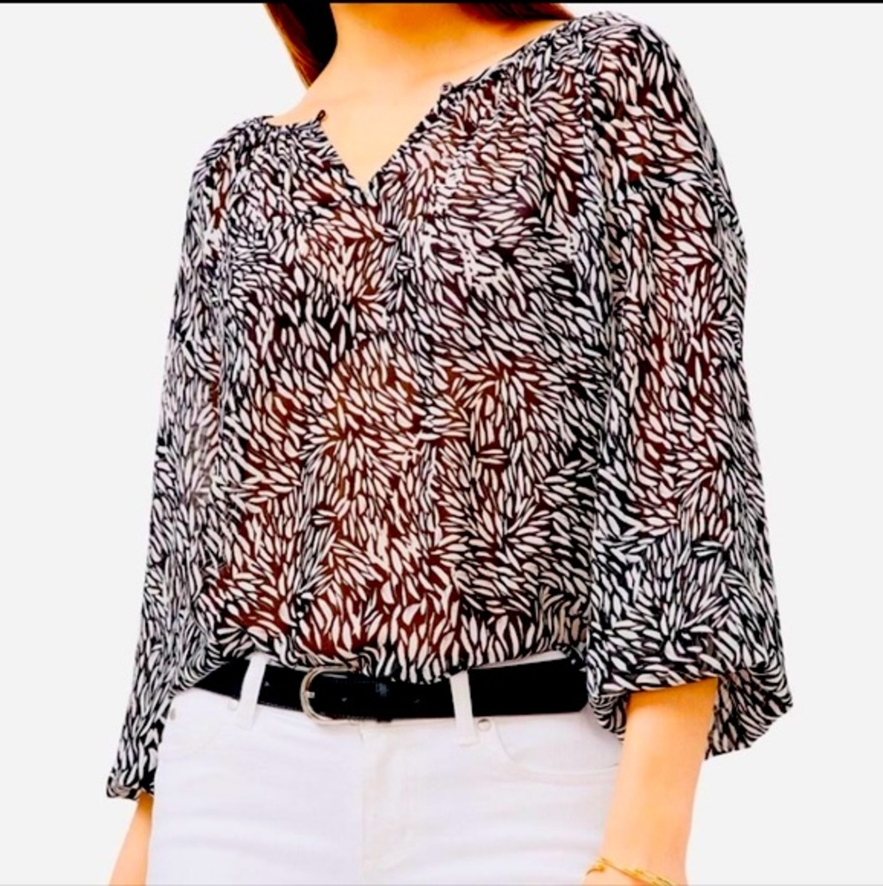 VINCE CAMUTO blouse size Large